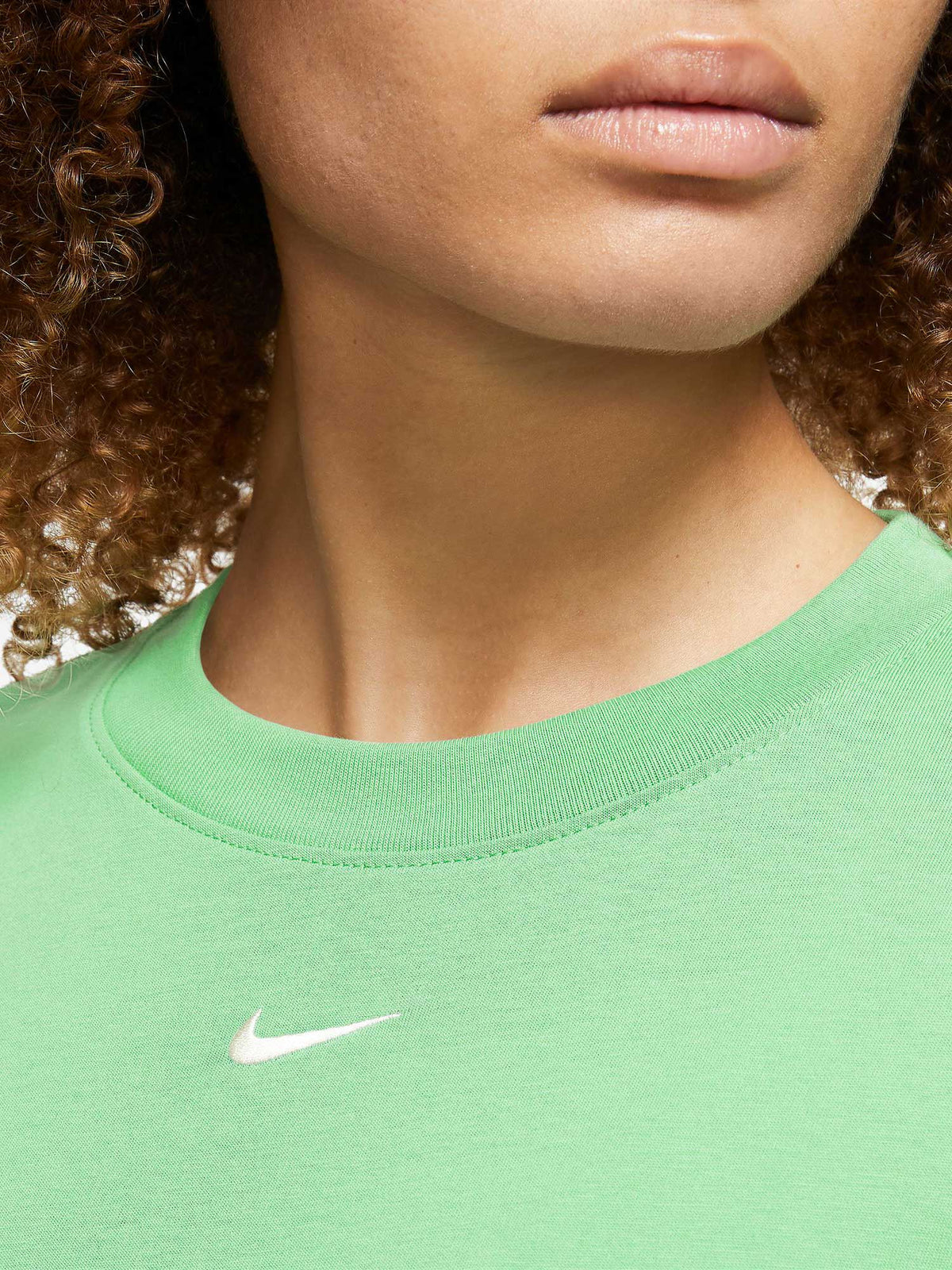 NIKE Рокля W NSW ESSNTL SS DRESS TSHRT