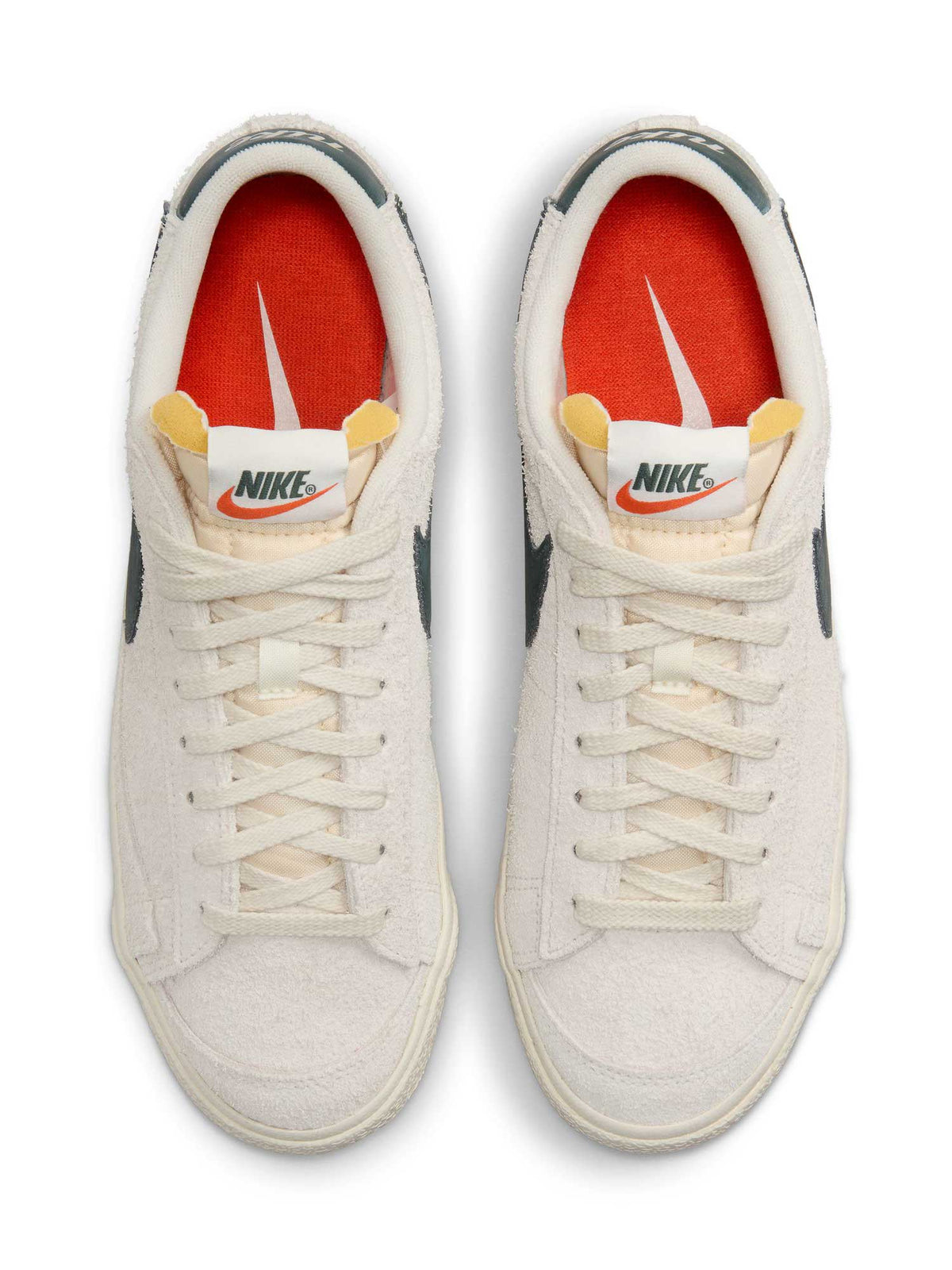NIKE Обувки W BLAZER LOW 77 VNTG