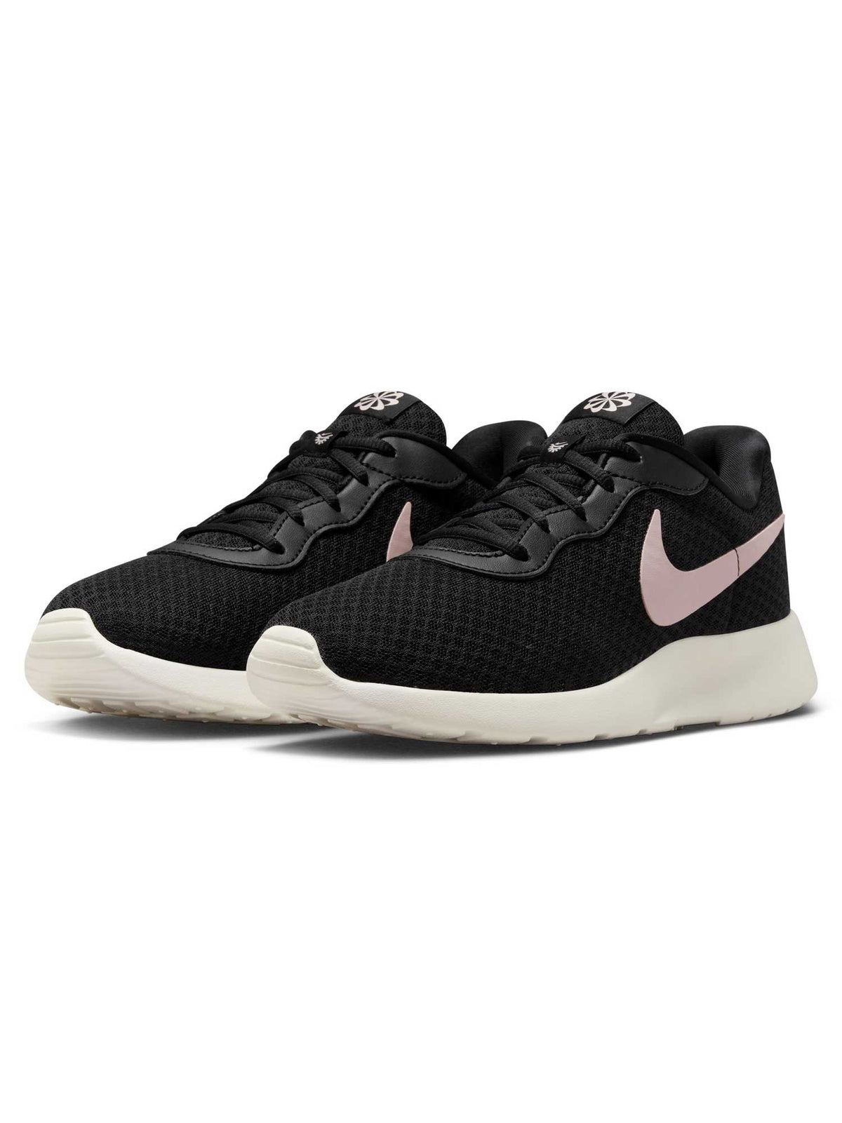 NIKE Обувки WMNS TANJUN FLYEASE