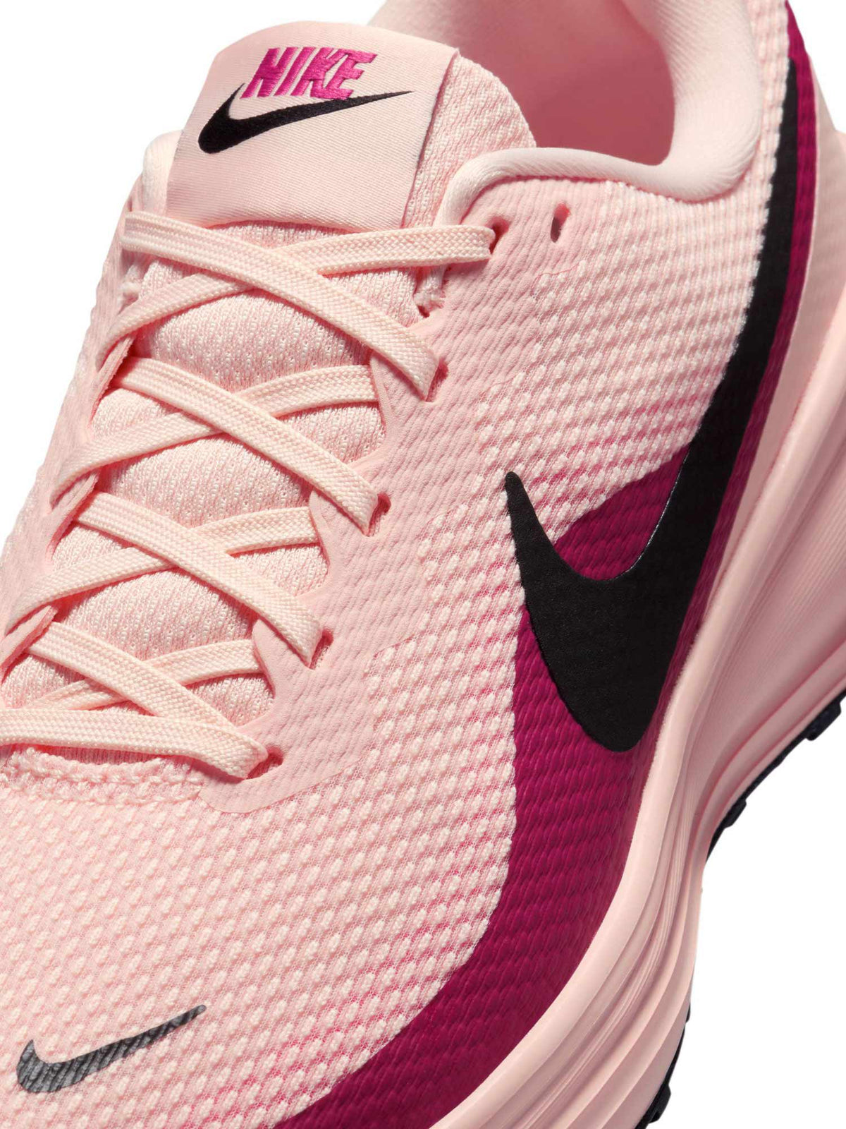 NIKE Обувки W REVOLUTION 8