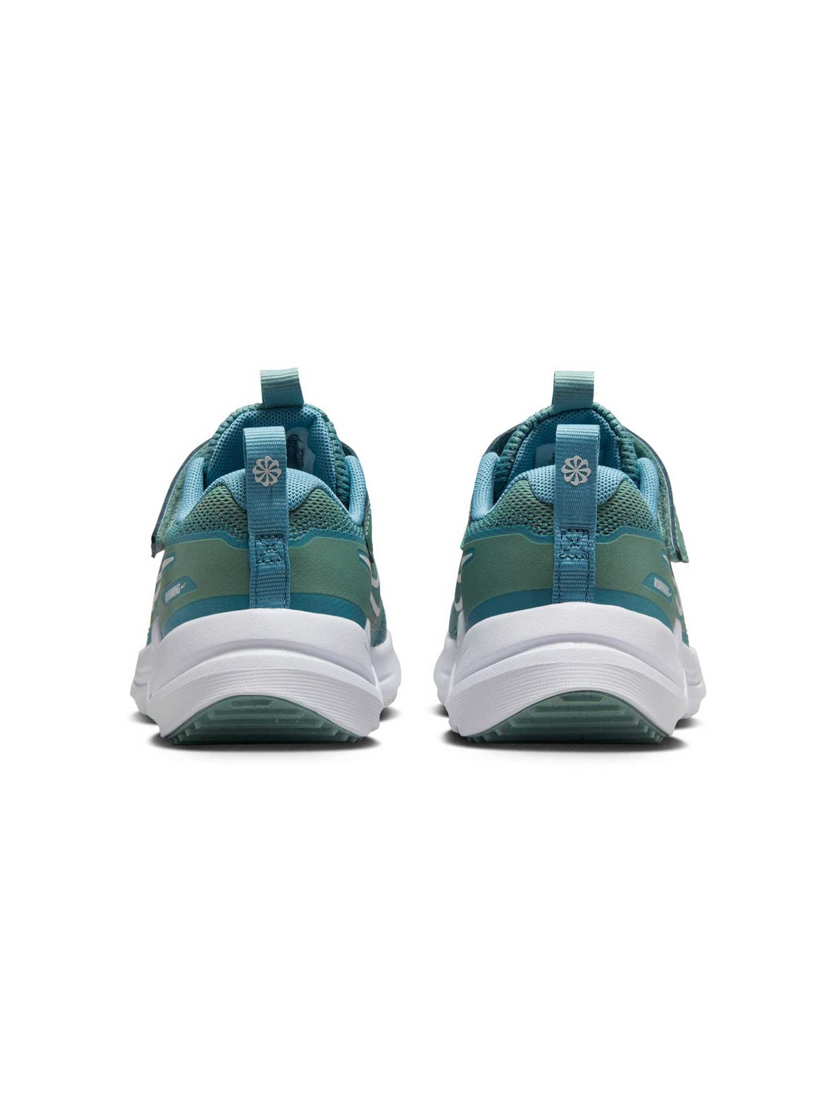 NIKE Обувки COSMIC RUNNER PSV