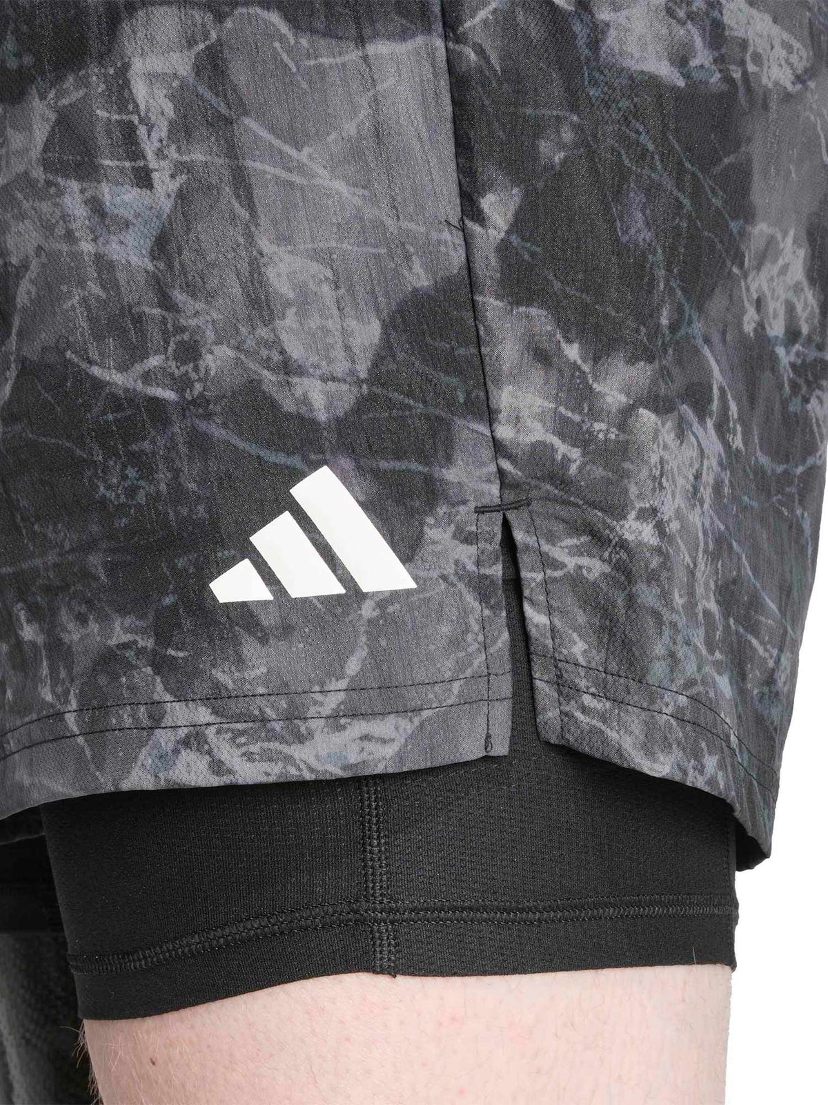 ADIDAS PERFORMANCE Къси панталони Own The Run Spray Dye 2-In-1 Short